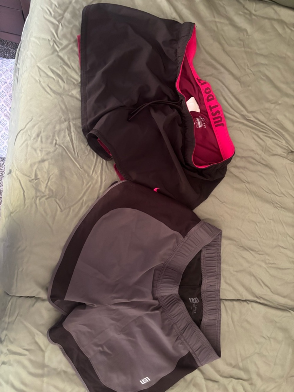 2 pairs shorts, 3 pairs leggings size large